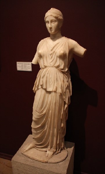032-Статуя Артемида